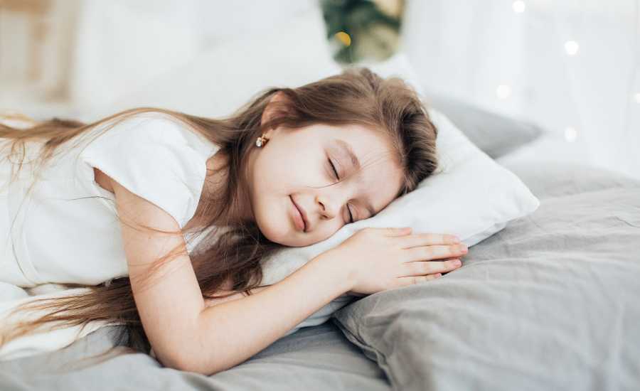 Il y a plusieurs choses à respecter pour favoriser le sommeil des bébés et enfants, voici des conseils pratiques pour favoriser le sommeil de vos enfants